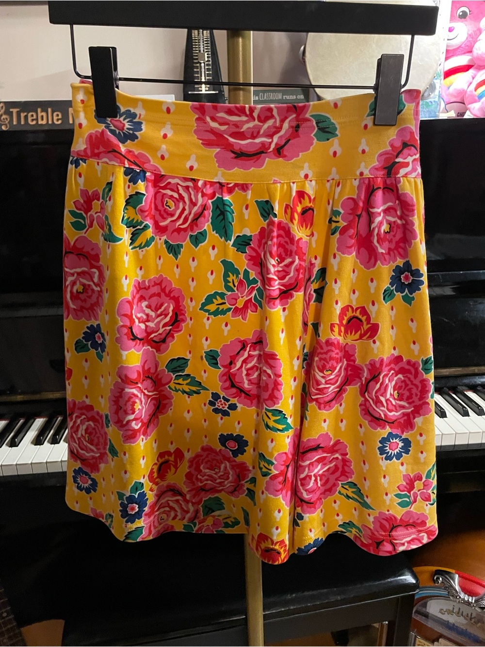 ☀️ SUMMER CLEARANCE 🛍️VTG Adrienne Vittadini Yellow Dhotyd